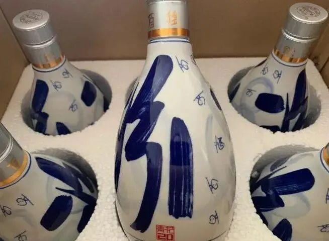 汾酒单季净利跌43%，五粮液夺回老二“宝座”